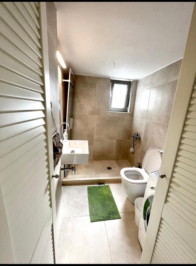 Апартаменты Nikaia Metro House Пирей Экстерьер фото