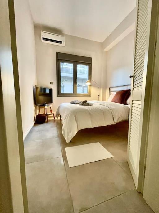 Апартаменты Nikaia Metro House Пирей Экстерьер фото