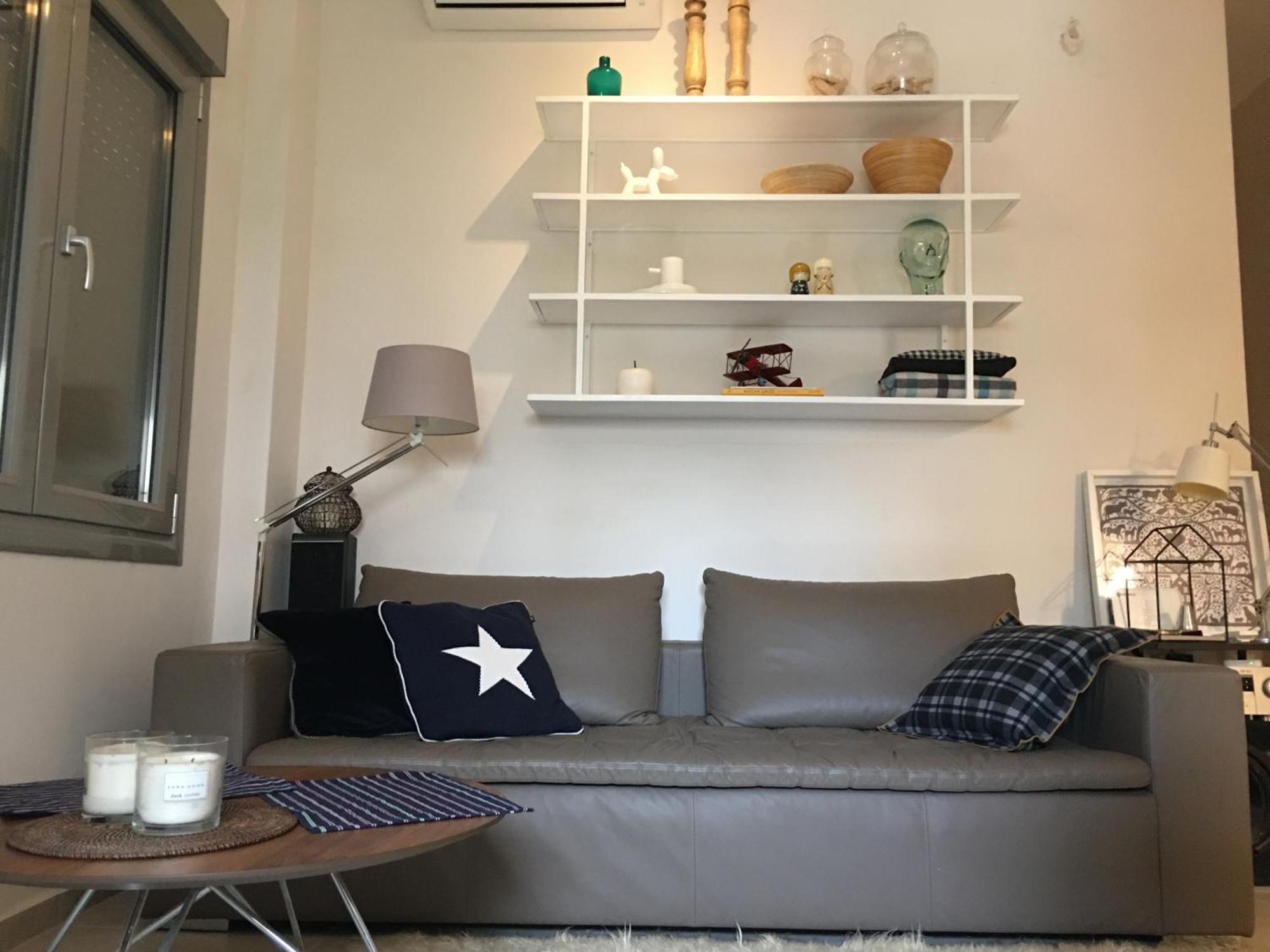 Апартаменты Nikaia Metro House Пирей Экстерьер фото